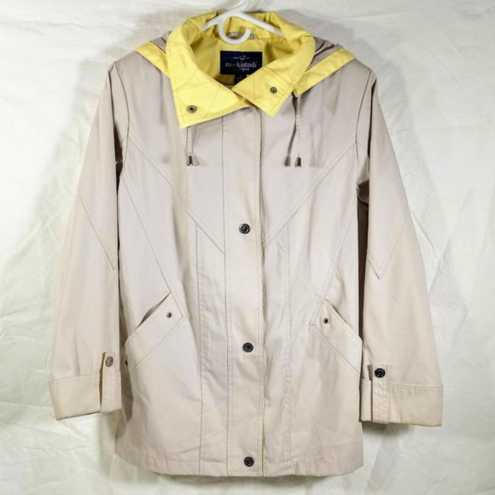 Mackintosh New England Jacket Size Small Beige and Yellow Raincoat‎ #D17